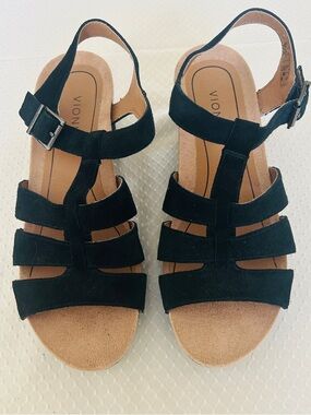 VIONIC Tawny Platform Wedge
Black Suede Shoes Size 11